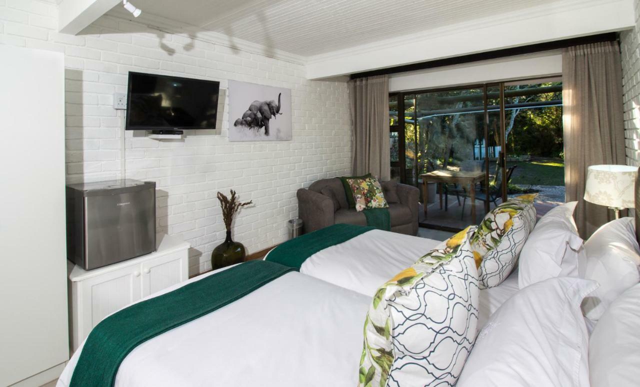 Tsitsikhaya Lodge Stormsrivier Buitenkant foto