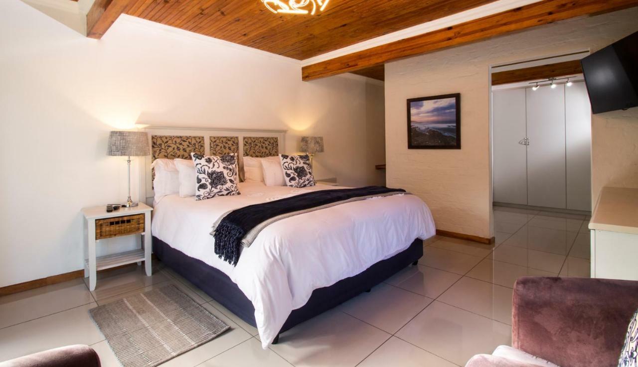 Tsitsikhaya Lodge Stormsrivier Buitenkant foto