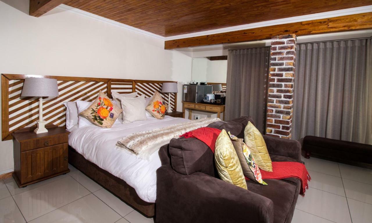 Tsitsikhaya Lodge Stormsrivier Buitenkant foto